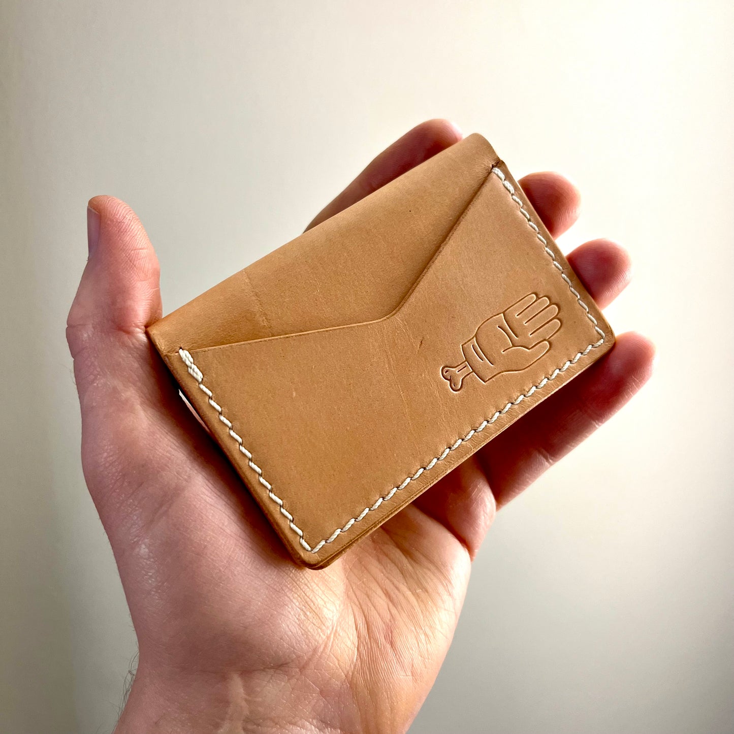 Runt Bi-Fold - Natural/White