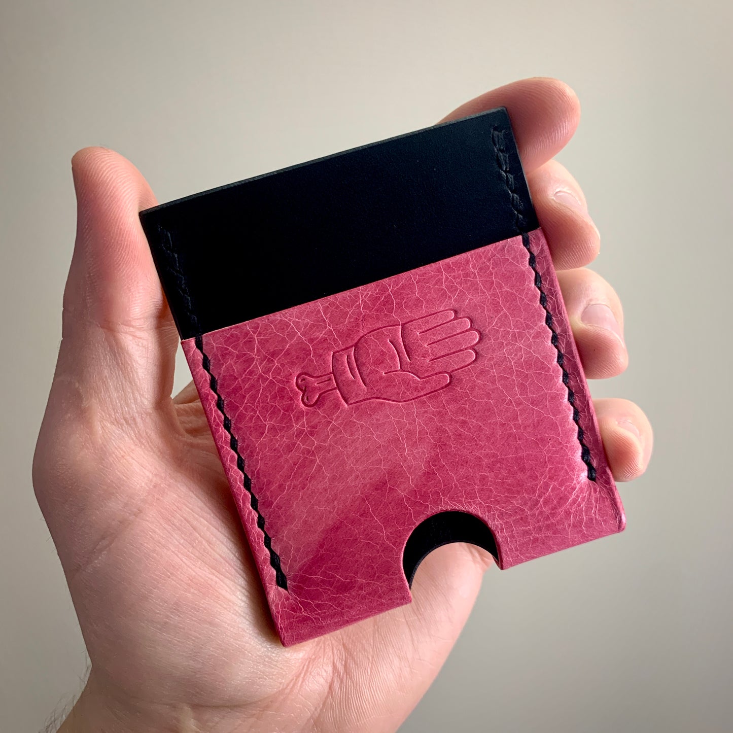 Tadpole V2.0 Card Slip - Black/Pink