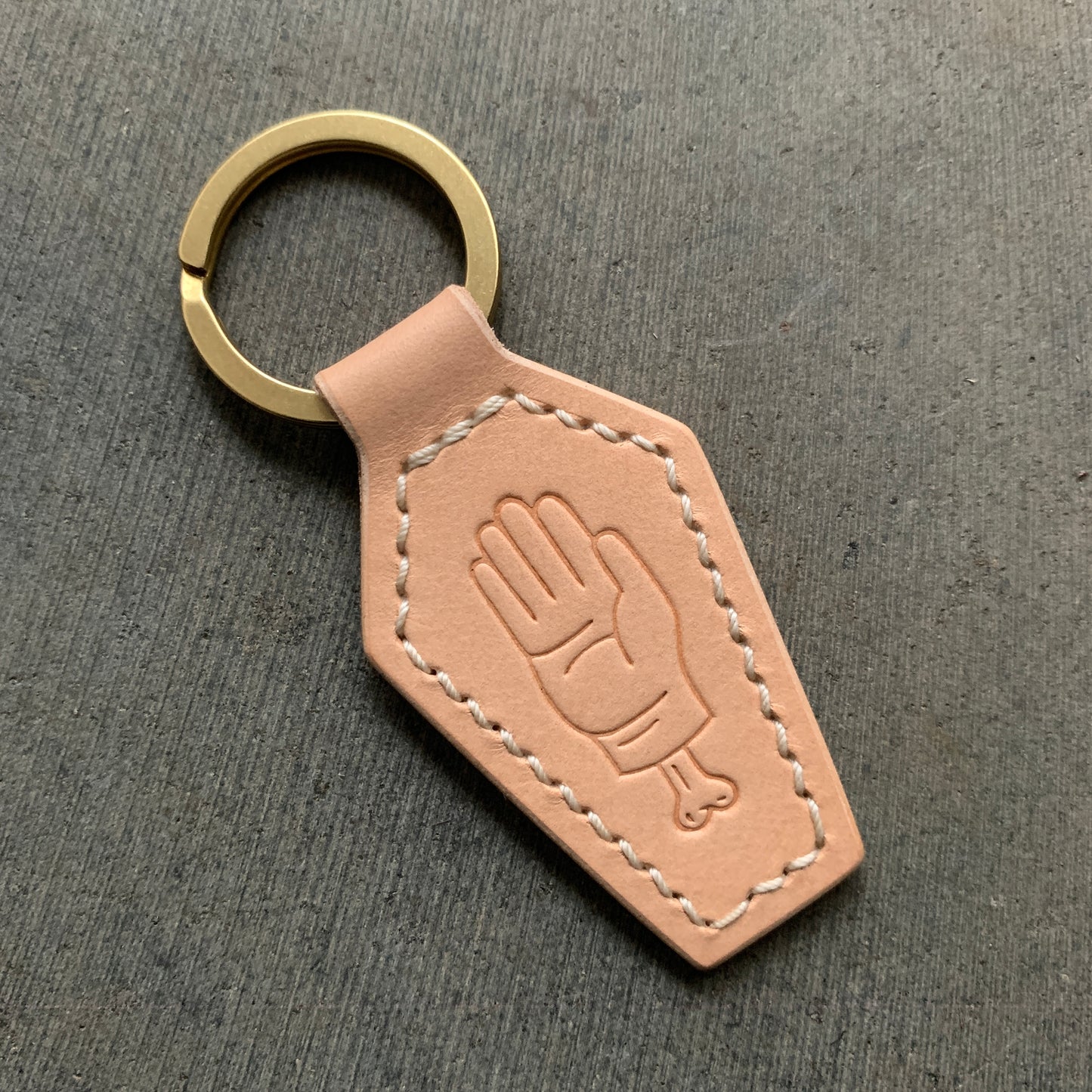 Coffin Key Fob Natural/White