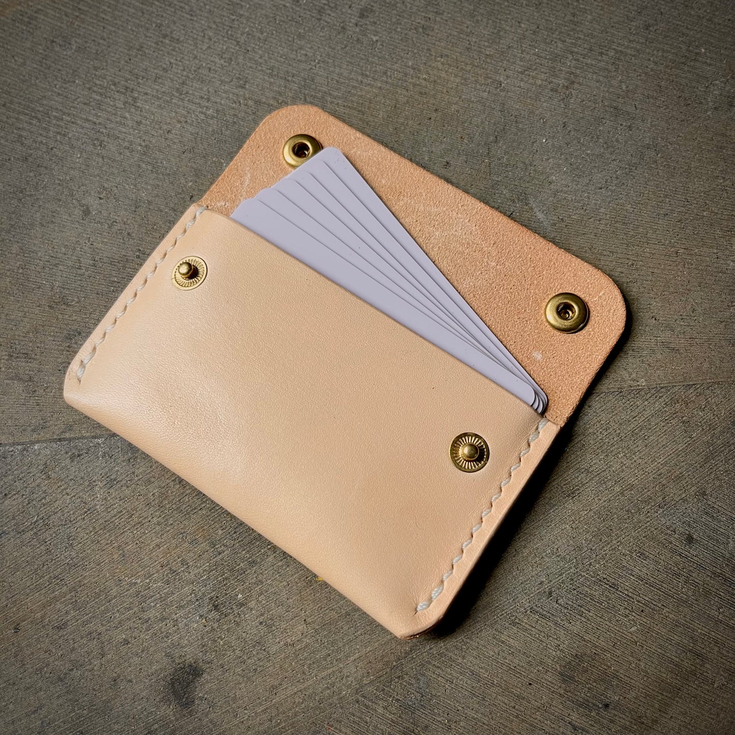 Roscoe Wallet - Natural/White